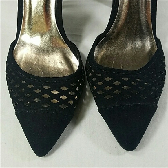 QUPID Black Cut-Out Ankle Strap Heels Size 10 - Picture 7 of 8